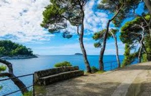 Sezonski posao u Hrvatskoj 2026: Najbolje prilike, plaće i kako se brzo zaposliti na Sezonac.eu